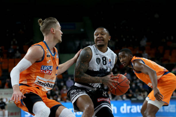 更曾一度让 更曾一度让