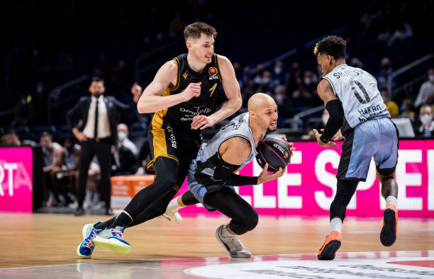 更可能让他 更可能让他