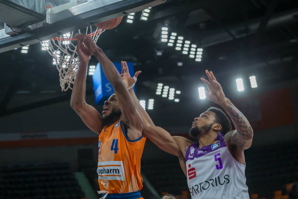 华大地上 华大地上