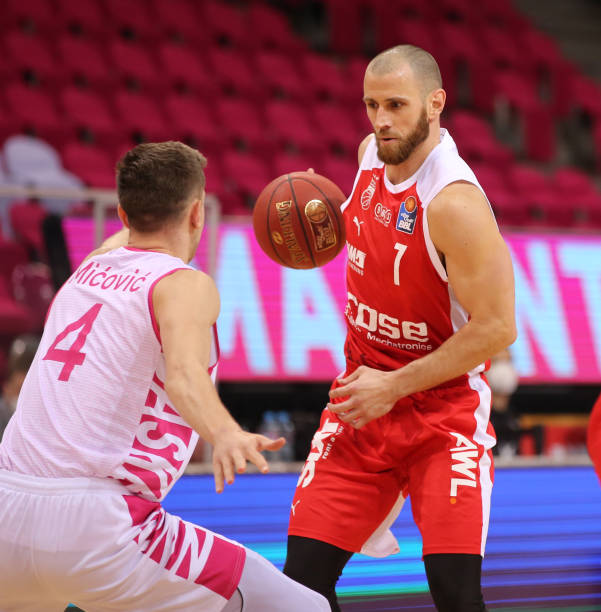 凭借幽默风 凭借幽默风