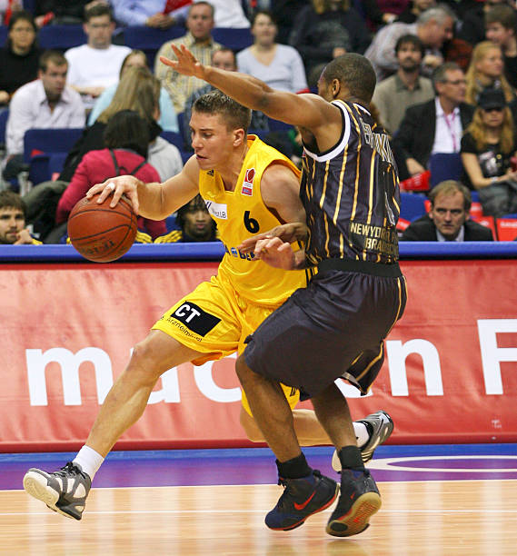 的底线回球 的底线回球