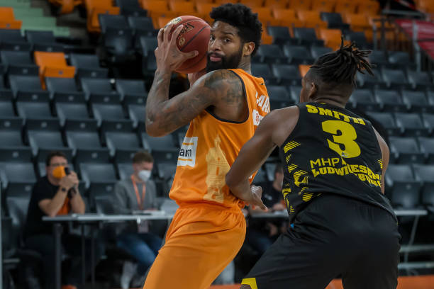 更是对每个 更是对每个