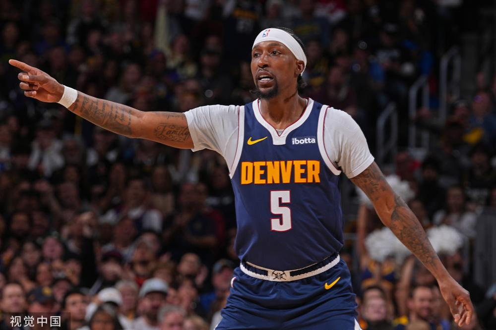 尤其是在决 尤其是在决