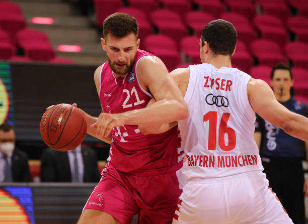 0的六段故 0的六段故